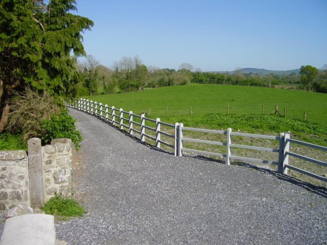 Glenboy Country Accommodation Oldcastle Extérieur photo
